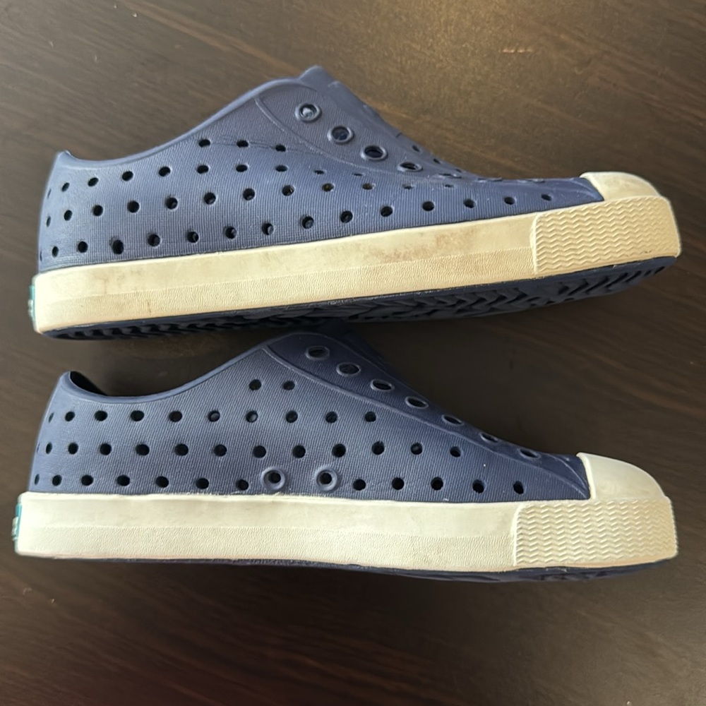Native Kids Navy Water Shoes Size C13 - Picture 6 of 11